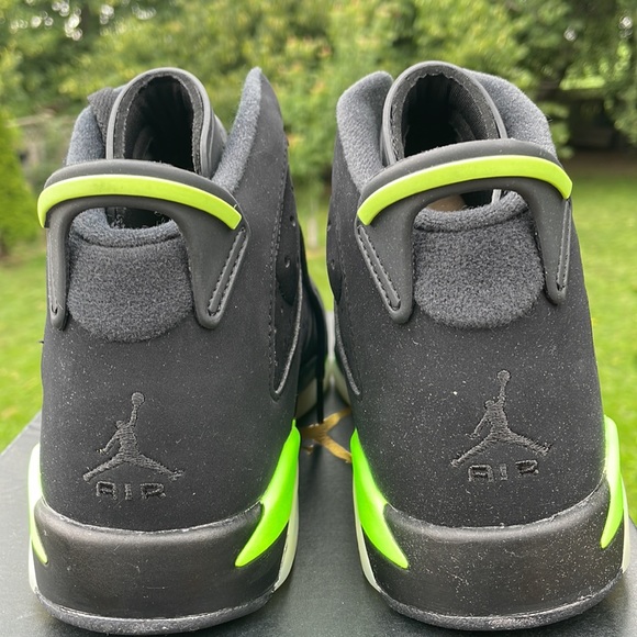 Jordan 6 Retro Electric Green - Picture 4 of 7